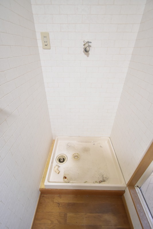 洗面設備　洗濯機置き場