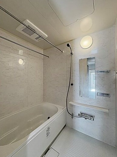 バス・シャワールーム　別室の参考写真です。※現況優先