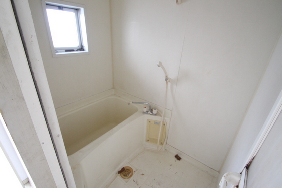 バス・シャワールーム　※他号室の写真です