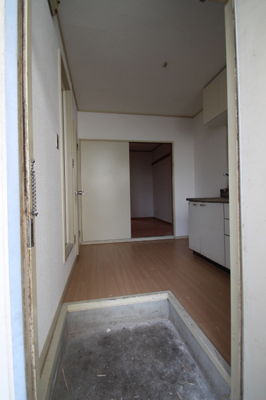 玄関　※他号室の写真です