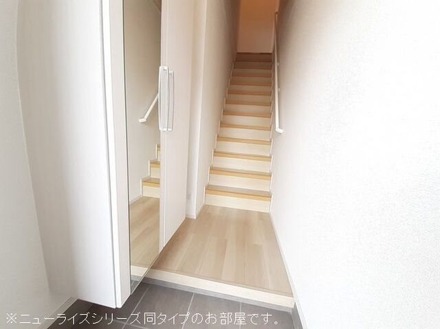 玄関　※サンプル画像です。