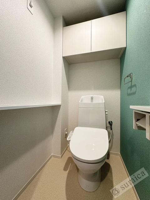 トイレ　温水洗浄暖房便座