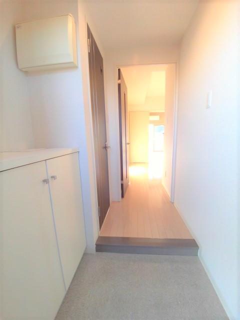 玄関　素敵なお部屋への入口です!!