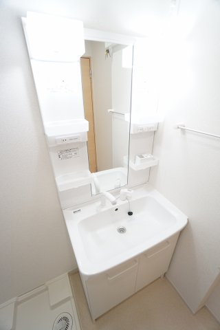 洗面設備　※同タイプの写真です。