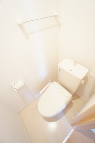 トイレ　※同タイプの写真です。