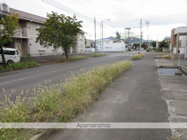 その他　周辺道路（その他）まで0m