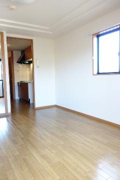 居室・リビング　室内