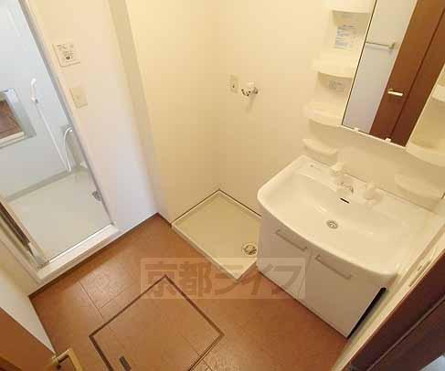 洗面設備　便利なシャンプードレッサー