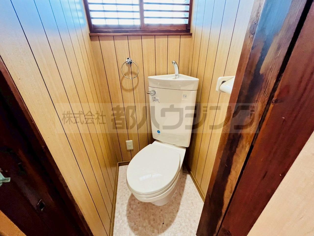 庭付き 五ケ庄福角の安井貸家41 W-01のトイレ写真