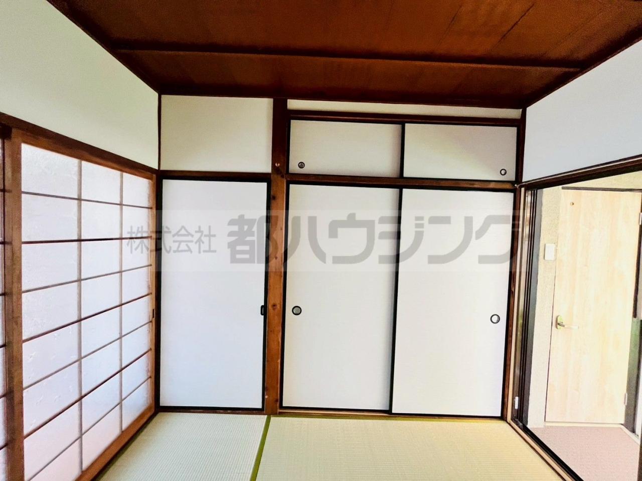 庭付き 五ケ庄福角の安井貸家41 W-01の居間写真