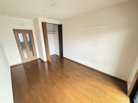 居室・リビング　※別部屋の写真です