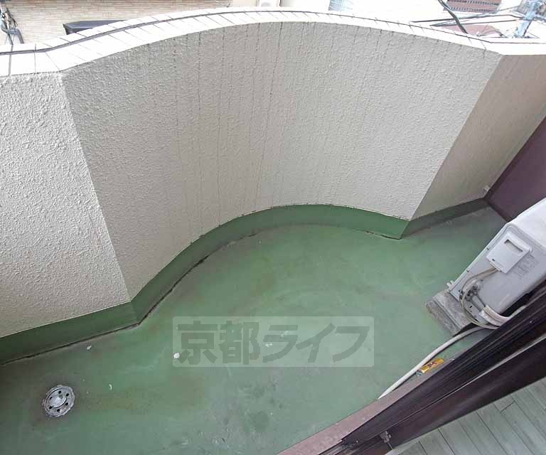 バルコニー　日当たりよし