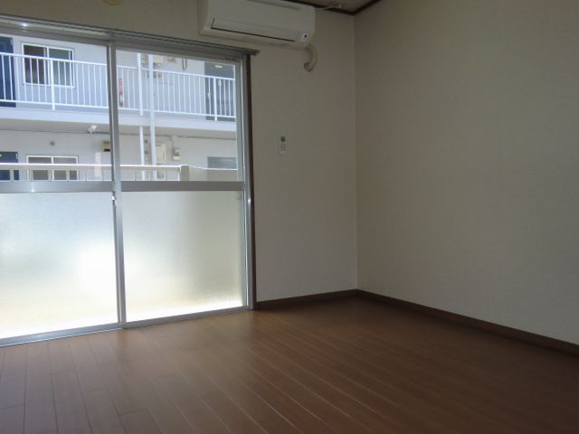 居室・リビング　洋室