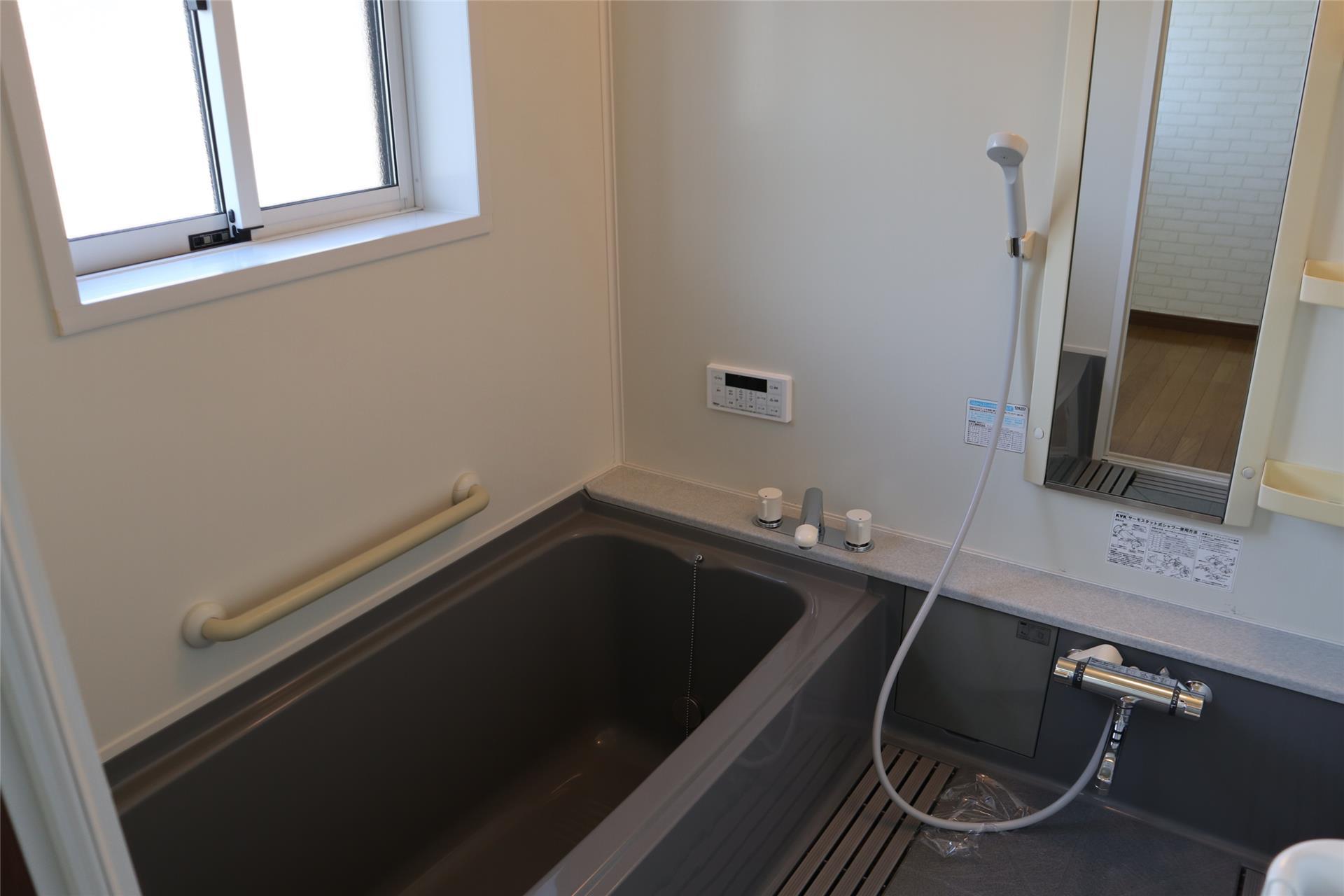 バス・シャワールーム　バス/シャワー