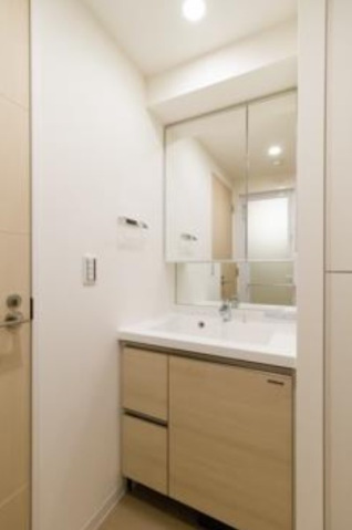 洗面設備　別部屋参考画像