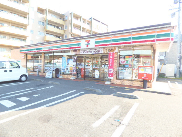 コンビニ　★セブン東名町田インター★（コンビニ）まで159m