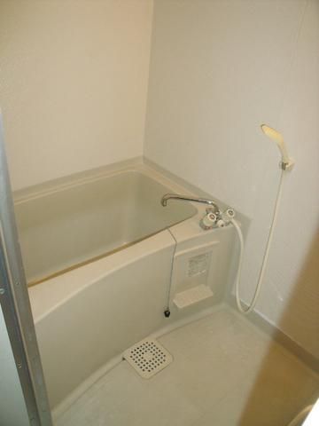 バス・シャワールーム　経済的な追い焚き完備