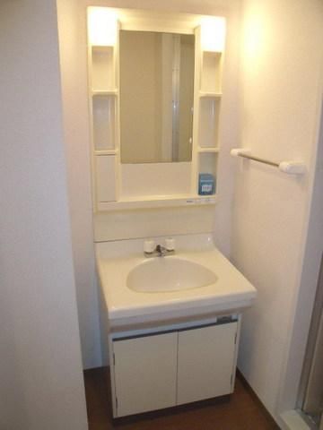 洗面設備　嬉しい独立洗面台