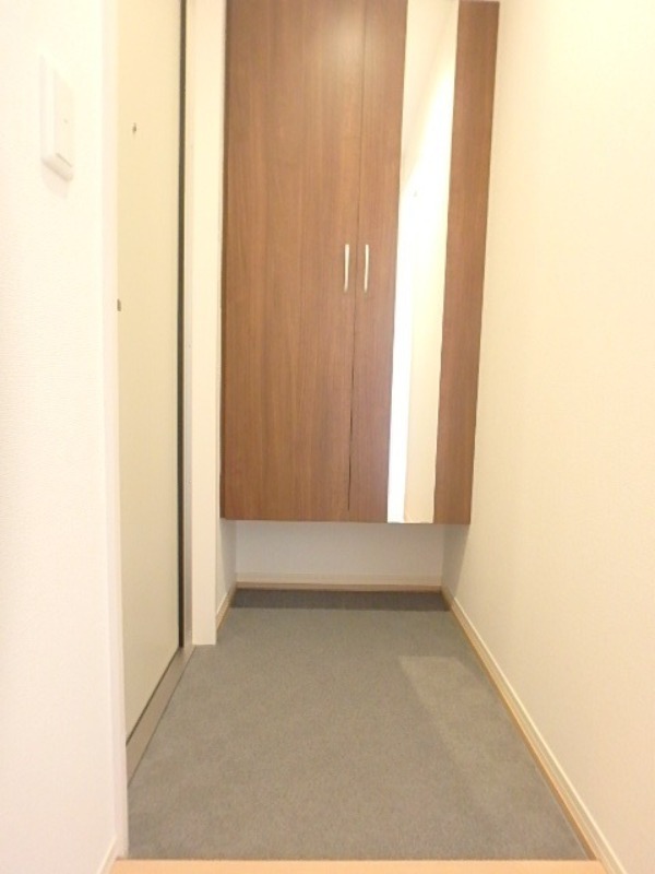 玄関　図面と現状に相違がある場合には現状を優先