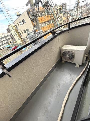バルコニー　お洗濯にも便利なバルコニー付き