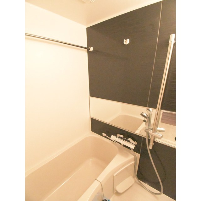 バス・シャワールーム　お風呂で日々の疲れを落としましょう