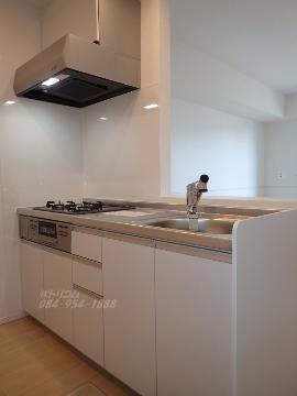 キッチン　ガスコンロ3口＆グリル付