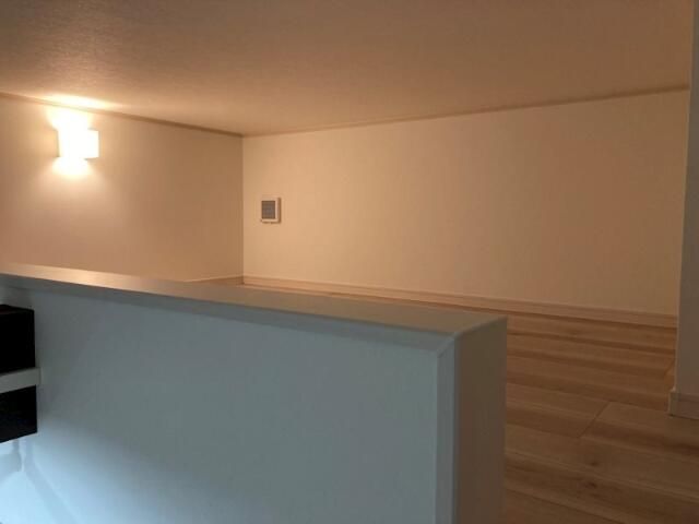 その他　別部屋反転写真