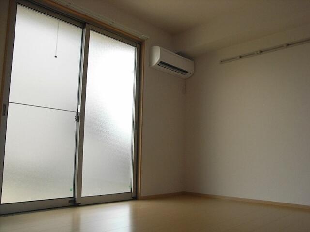 居室・リビング　?