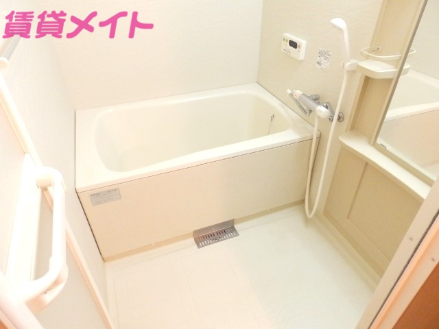 バス・シャワールーム　同物件別室画像