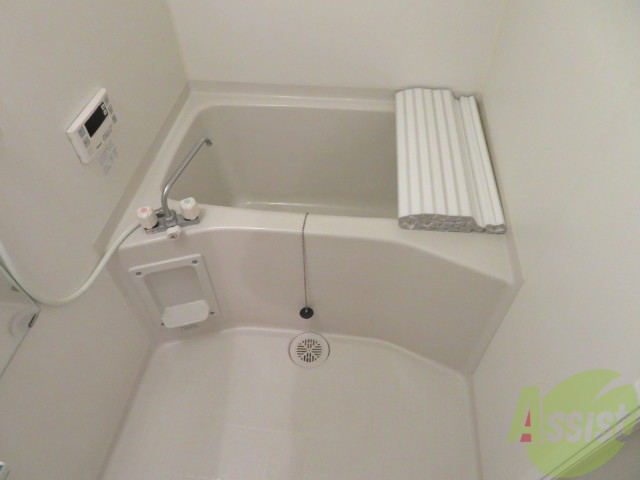 バス・シャワールーム　バスルームはこちらです。日々の疲れを癒して下さい。