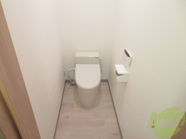 トイレ　バス・トイレ別でお掃除しやすいですよ。広さもありますね。