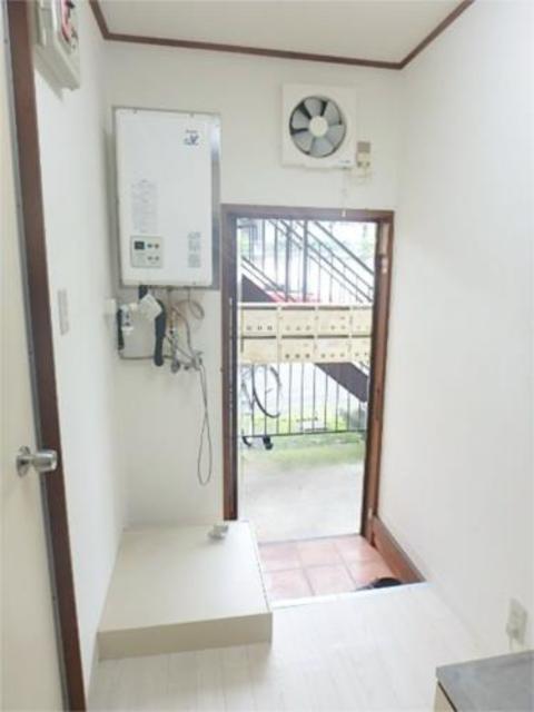 玄関　デザイナーズリノベーション