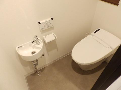 トイレ　トイレ