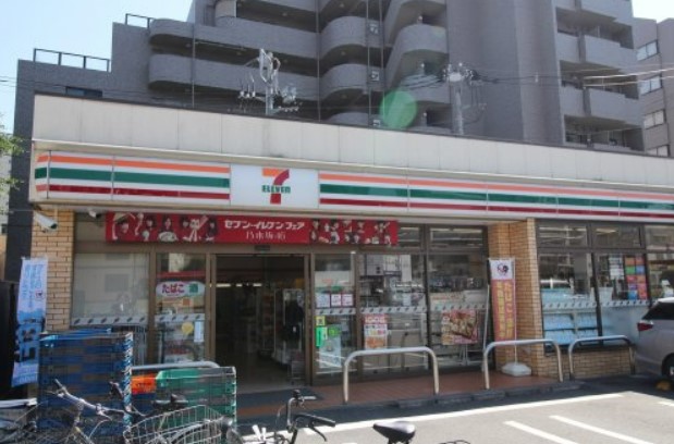 コンビニ　セブンイレブン 新宿下落合駅北店（コンビニ）まで81m
