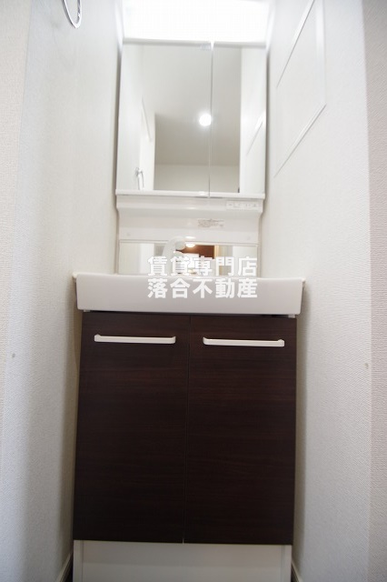 洗面設備　使いやすい独立洗面台