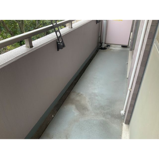 バルコニー　開放的で明るい空間を演出してくれるバルコニーです