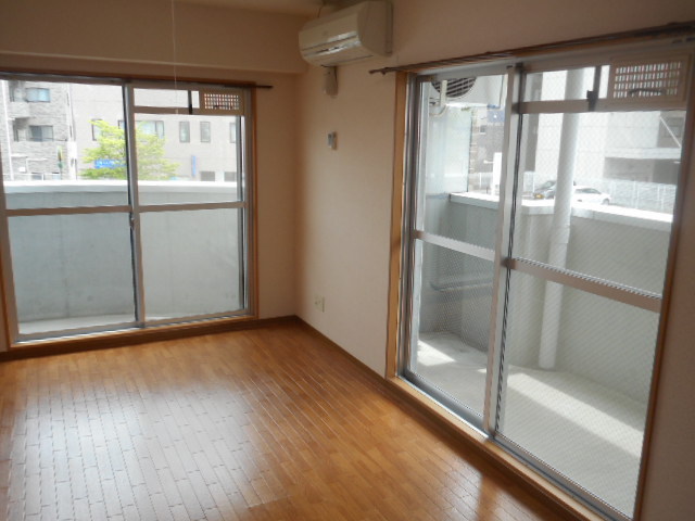 居室・リビング　洋室７．７帖