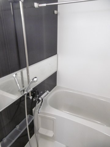 バス・シャワールーム　清潔感のある浴室です！