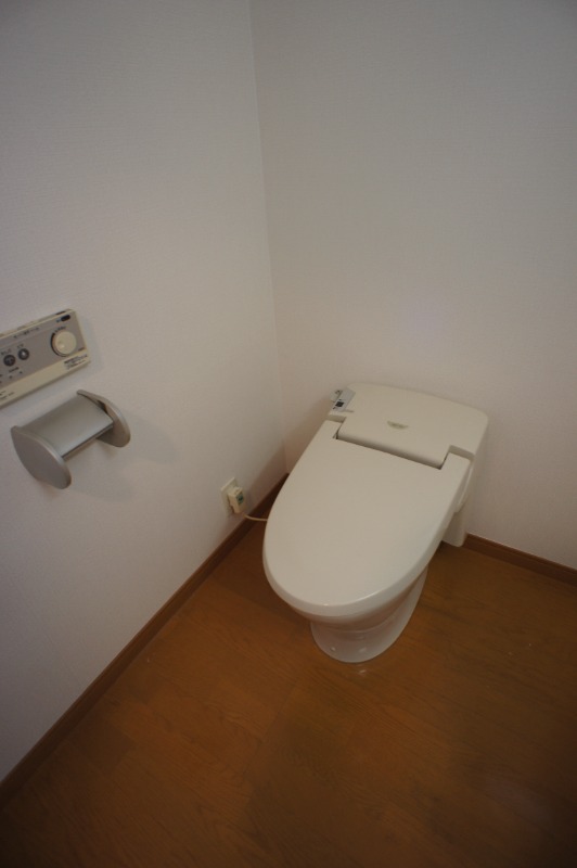 トイレ　別部屋参照