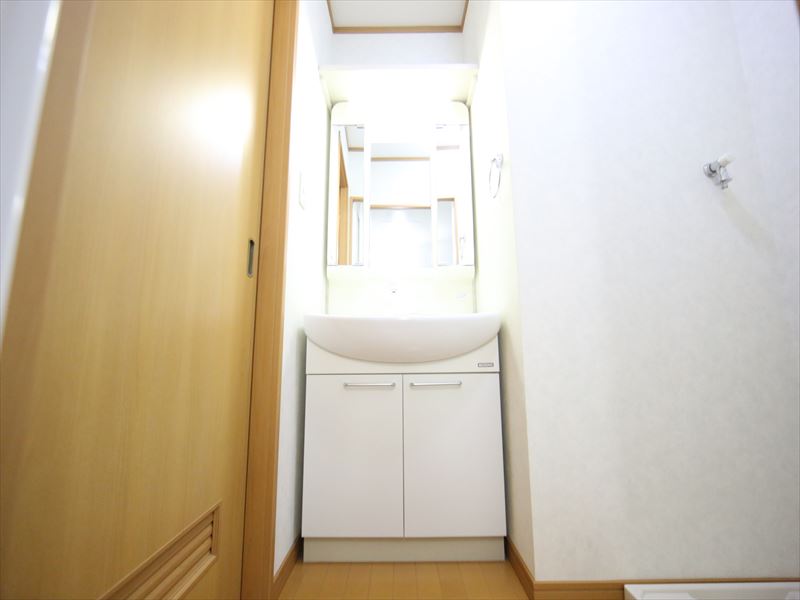 洗面設備　シャンプードレッサー付き