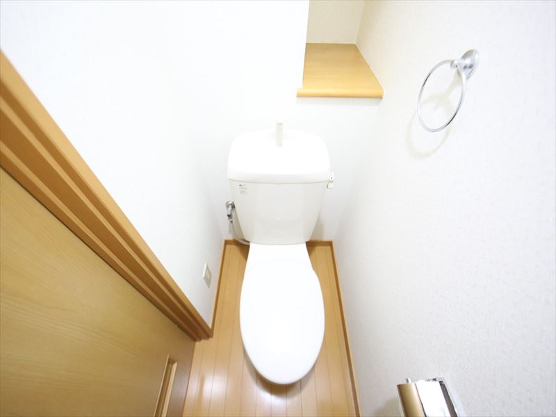 トイレ　トイレ　温水洗浄便座設置可