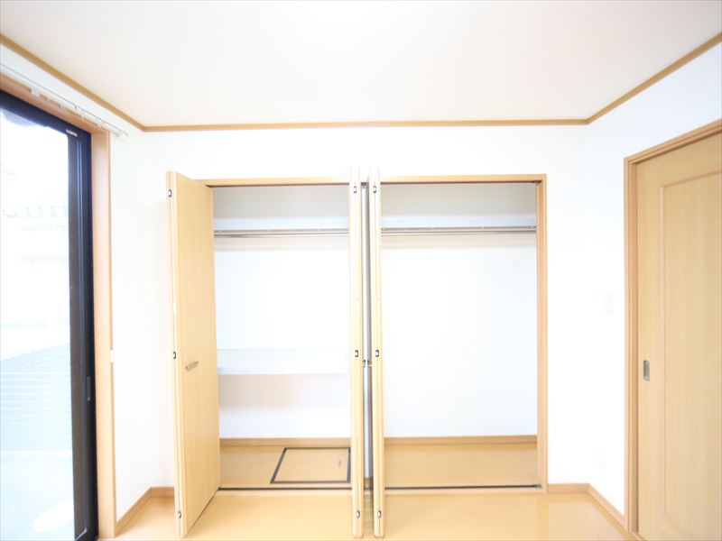 収納　クローゼット