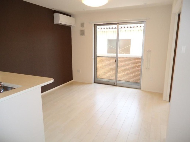 居室・リビング　図面と現状に相違がある場合には現状を優先