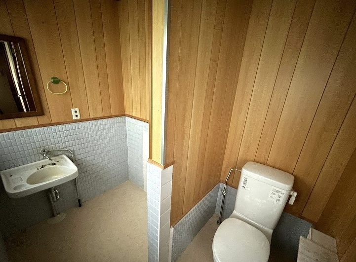 宇治塔川 貸家のトイレ写真