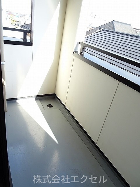 バルコニー　南向きのベランダです。