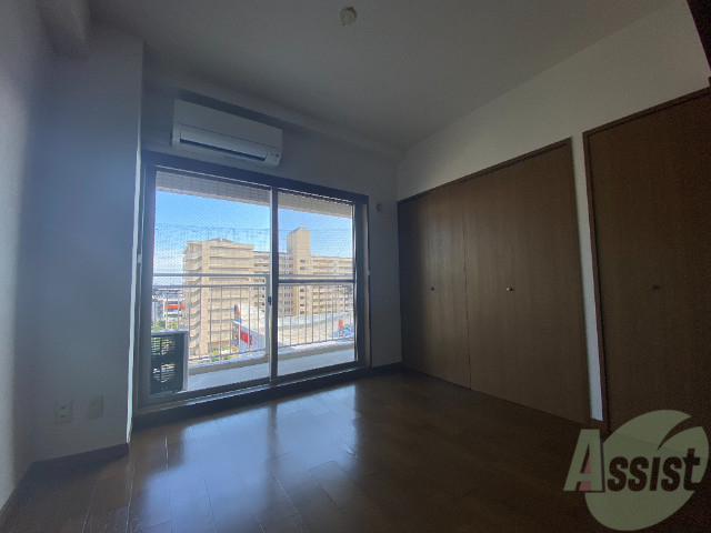 その他部屋・スペース　寝室を別の角度から撮影しました。お昼寝したくなりますね。