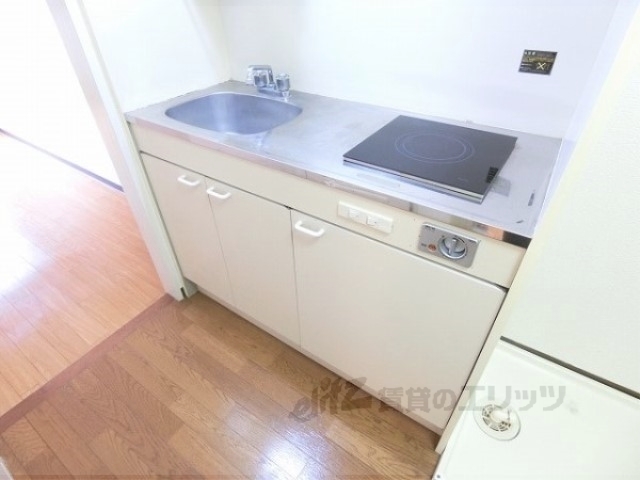 キッチン　収納