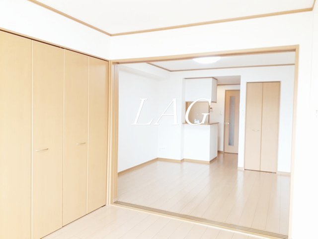 居室・リビング　洋室のお部屋です。