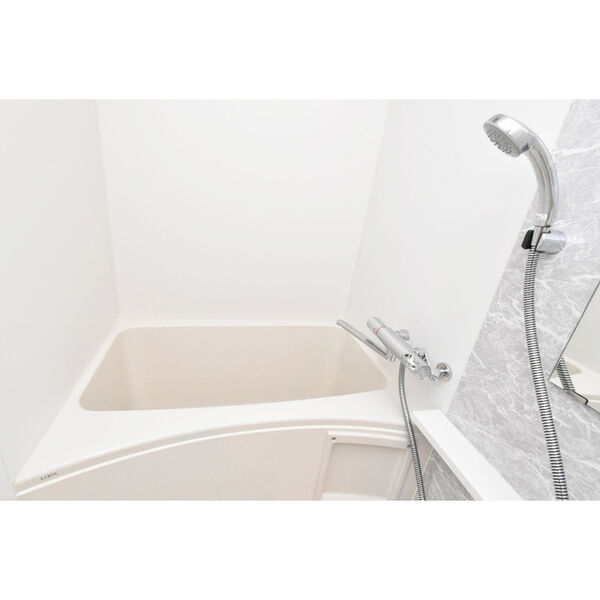 バス・シャワールーム　お風呂です