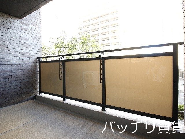 眺望　同物件別号室の為、現状優先